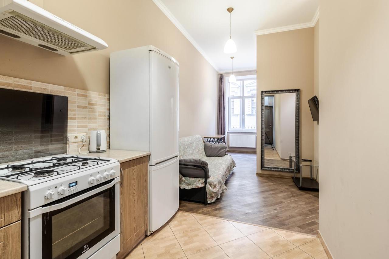 Apartment On Stavropihiiska Street 2 Liov Exterior foto